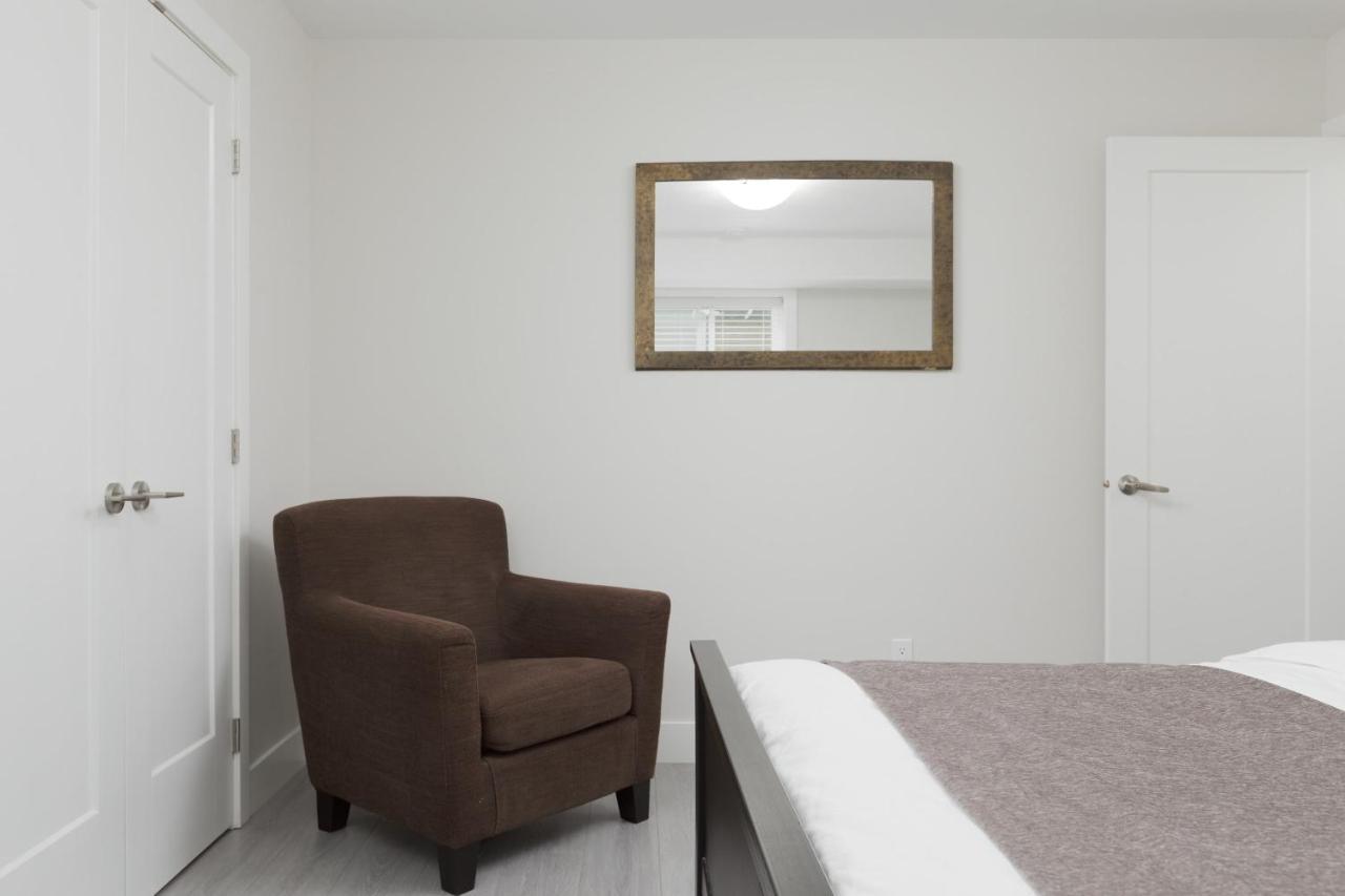 Tastefully Furnished And Newly Updated 2 Bd Central Lynn Valley North Vancouver别墅 外观 照片