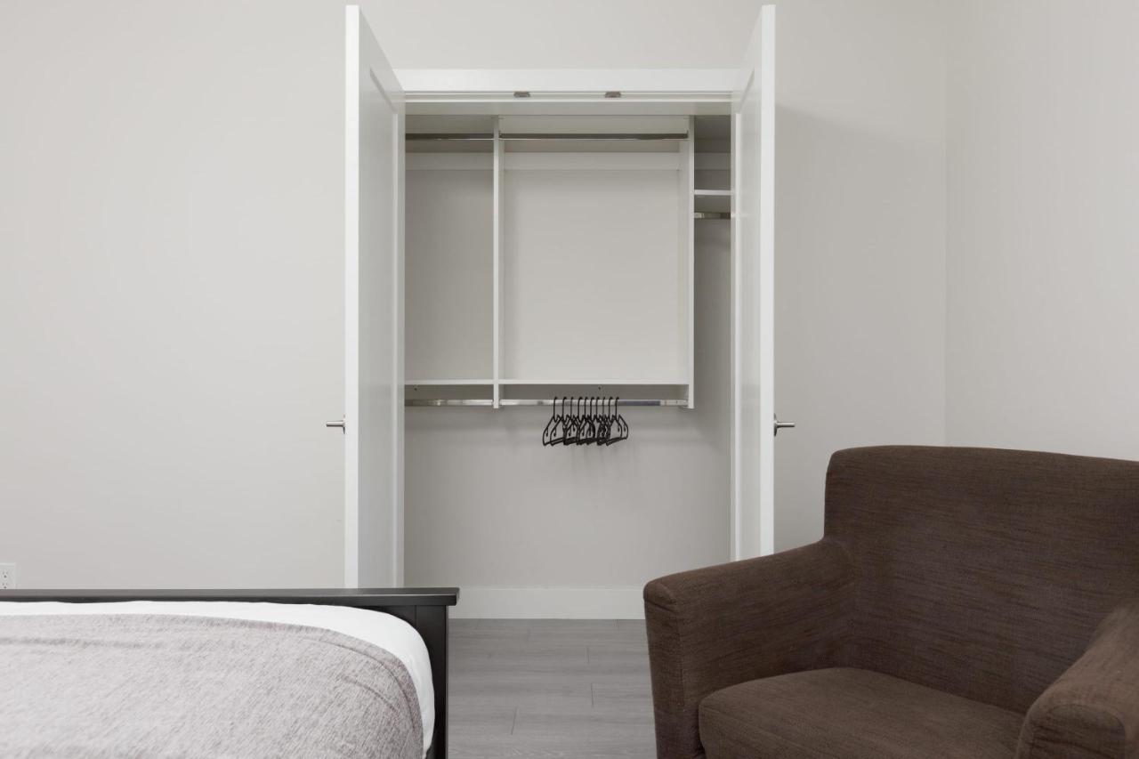 Tastefully Furnished And Newly Updated 2 Bd Central Lynn Valley North Vancouver别墅 外观 照片